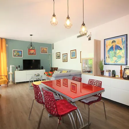 Apartment Con Terraza Y Parking A 400m De La Playa Del Port En - Es-228-156 Llanca